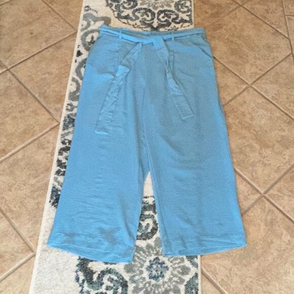 Wide Leg Pants with Pocket and Partial Elastic Waist - Picture 5 of 5